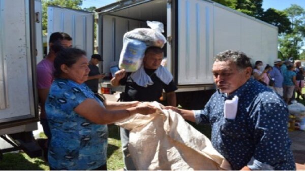 Misiones: Un poco más de 900 adultos mayores recibieron kits de alimentos | Noticias Paraguay