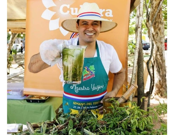 Lo importante después de la fiesta de Navidad: El tereré yorador ya está listo en el Mercado 4