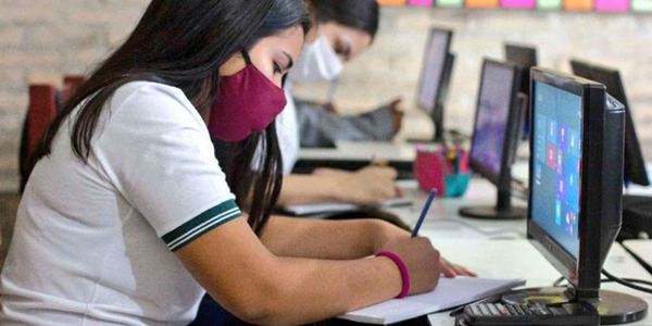 AÑO ESCOLAR CERRÓ EL AÑO CON 70% DE PRESENCIALIDAD Y ESPERA ARRANCAR EL 2022 CON EL 100% - Itapúa Noticias