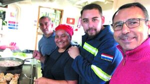 Marinos pasarán la Navidad navegando ríos o en muelles