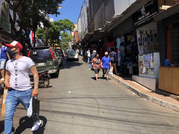 Mesurado movimiento comercial en Ciudad del Este - ABC en el Este - ABC Color