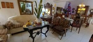 Coleccionista expone antigüedades en su hogar - Nacionales - ABC Color