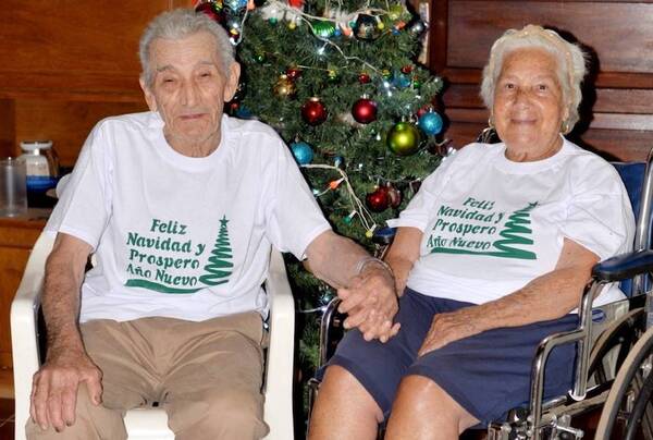 Crónica / Llevan 65 Nochebuenas juntos: “Cada Navidad nos rejuvenece”