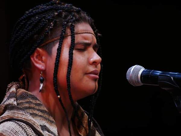 El sueño de Bianca Orqueda es construir un centro cultural de arte en su comunidad