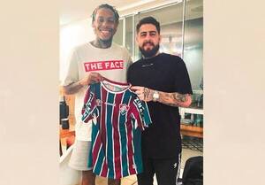 Crónica / ¡ES PARAGUAYO! El tatuador de las estrellas del fútbol y de la música
