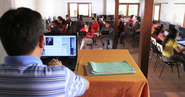 La Nación / Centro Educativo Mbaracayú brinda a mujeres la oportunidad de estudiar en medio del bosque