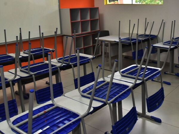 Sanitarios piden al Gobierno francés que se postergue la vuelta al colegio - El Independiente