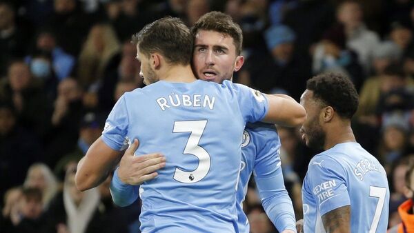 Manchester City acelera en un canto al fútbol en Boxing Day