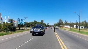 Patrulla Caminera habilita contravías para facilitar el retorno hacia Asunción