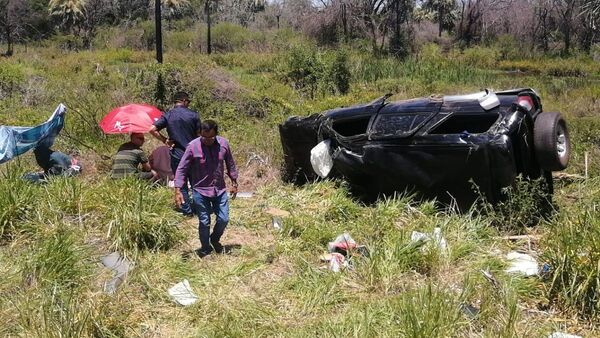 Policía y su hijito mueren en terrible accidente en el Chaco