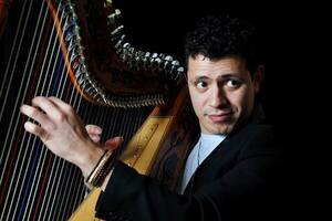 Desde Alemania, el arpista paraguayo, Alberto Sánchez, presenta: “Lejos de casa” - Te Cuento Paraguay