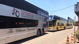 Migraciones insiste que excesiva demora se da en lado argentino - Nacionales - ABC Color