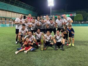 Cacique, con su 8º título consecutivo en el Centenario - Fútbol - ABC Color