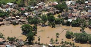 La Nación / Miles de desplazados por inundaciones