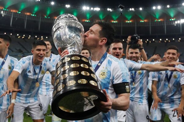 Campeón, cambio de aire y el peor final - El Independiente