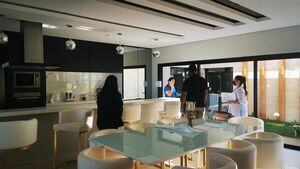 Fiscalía allana 15 inmuebles por caso cocaína en carbón vegetal