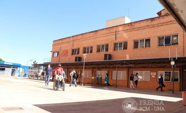 Diario HOY | Descompensados durante Navidad copan camas de Clínicas