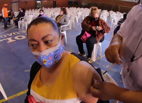 Omicrón en Paraguay: "esta situación nos tiene que alertar para completar esquema de vacunación" - .::Agencia IP::.
