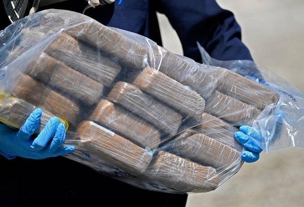 Diario HOY | Incautan una tonelada de cocaína procedente de Colombia en noroeste de Francia