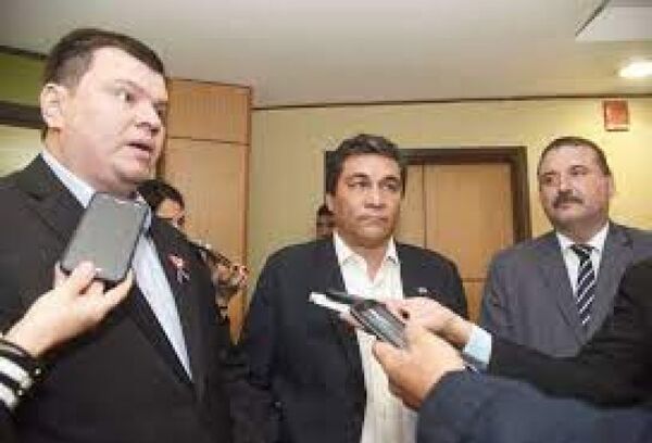 Amarilla reclama a legisladores liberales el pago de cuotas partidarias