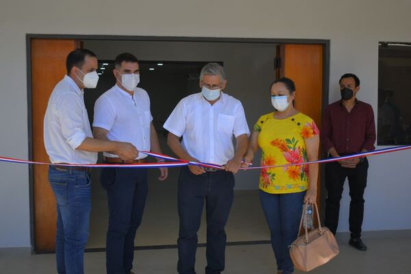 Inauguran pabellón respiratorio departamental y planta generadora de oxígeno en Villarrica - Nacionales - ABC Color