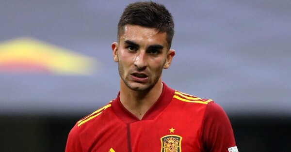 Ferran Torres pasó la revisión médica en el Barça y será presentado el martes - C9N