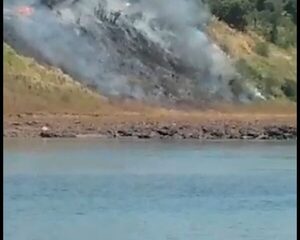 Tres viviendas y pastizal se incendian por explosión de petardo en Franco