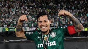 Gustavo Gómez, entre los finalistas para ser Rey de América