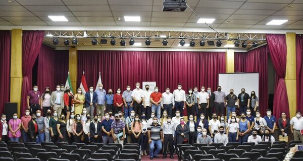 Capacitan a 58 intendentes del país sobre trasferencia de recursos - ADN Digital