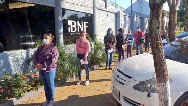 Diario HOY | Autorizan a IPS el pago de “aguinaldo” a trabajadores suspendidos