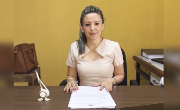 Piden juzgamiento de padre e hija por vender automóvil ajeno