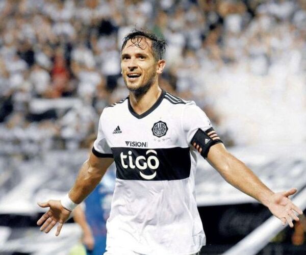 Libertad anuncia oficialmente a Roque Santa Cruz