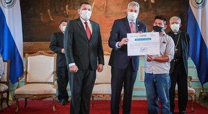 Gobierno cumple con pueblos indígenas, mediante entrega de tierras y pago de sentencias
