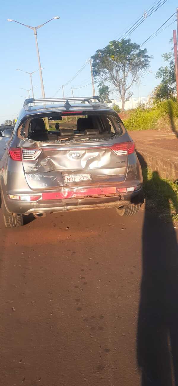 Triple Choque sobre la Ruta PY06 deja cuantiosos daños materiales