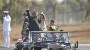 Bolsonaro dijo que no permitirá que su hija de 11 años sea vacunada