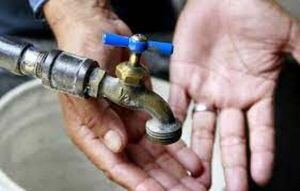 Vecinos llevan 22 días sin agua potable en Limpio