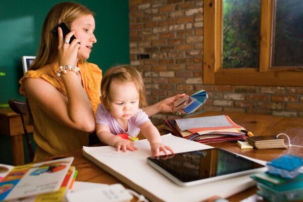 Lanzan oportunidad laboral para madres con niños pequeños