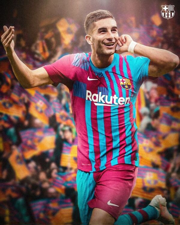 Barcelona ficha a Ferran Torres por cinco temporadas