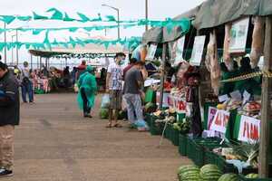 Última feria de la Agricultura Familiar «Añua» del año, este miércoles en la explanada del canal 9 - .::Agencia IP::.