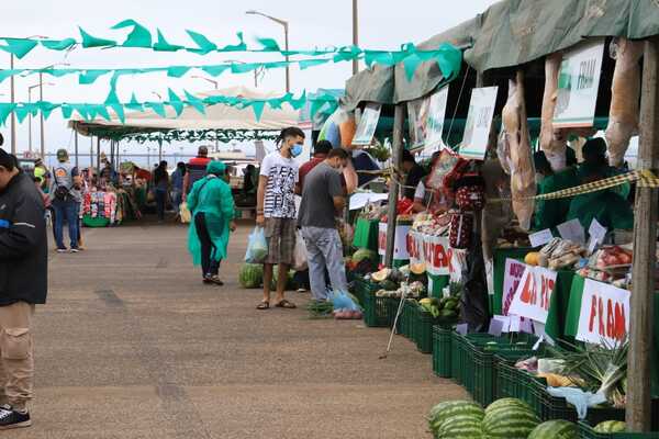 Última feria de la Agricultura Familiar «Añua» del año, este miércoles en la explanada del canal 9 - .::Agencia IP::.