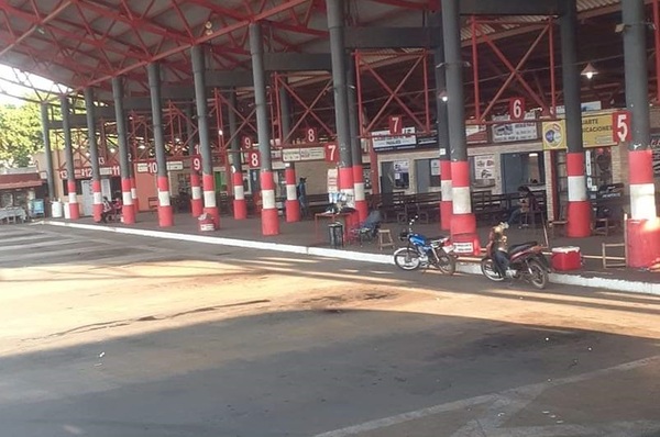 Robaron una moto que estaba estacionada dentro de la terminal de ómnibus - Noticiero Paraguay