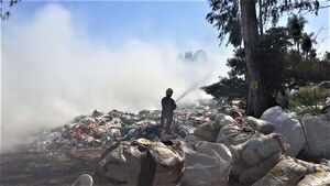 Se incendia vertedero municipal de Carapeguá y ocasiona molestias - Nacionales - ABC Color