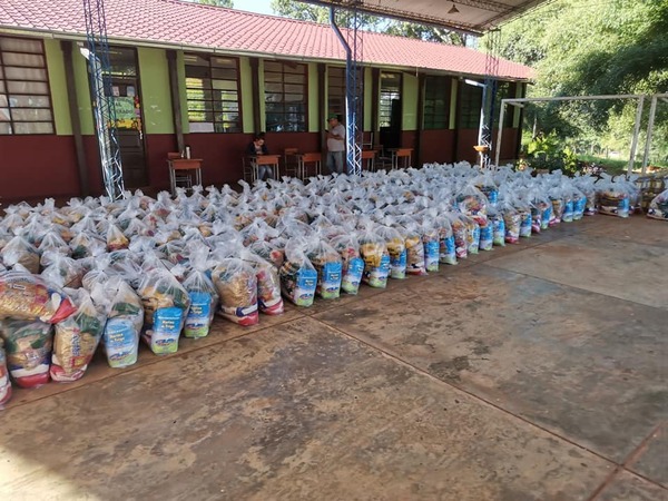 EXITOSAMENTE LA SÉPTIMA ENTREGA DE ALIMENTOS NO PERECEDEROS EN SUSTITUCIÓN DEL ALMUERZO ESCOLAR, POR PARTE DE LA GOBERNACIÓN DE ITAPÚA - Itapúa Noticias