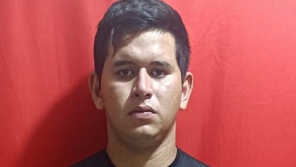 Cuidacoches reducen a policía sospechoso de robar un celular