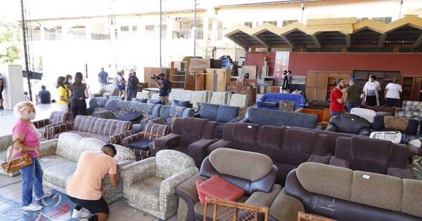 La Nación / Se inició feria de Corazones Abiertos a precios accesibles