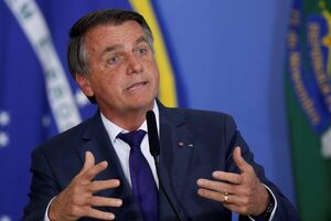 Bolsonaro rechaza que su hija de 11 años sea inmunizada contra el covid: "Mi hija no se vacunará, dejo eso muy claro"