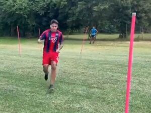 El jugador que desean River Plate y Boca Juniors y que entrena con la camiseta de Cerro Porteño - Cerro Porteño - ABC Color