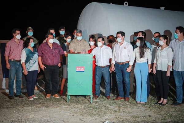 Jornada histórica para Bahía Negra que accede a la energía limpia y renovable
