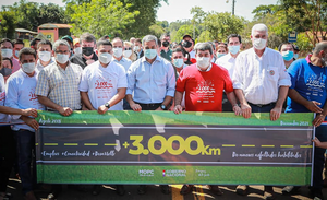 Inauguran tramo vial en Guairá para beneficio de 50 mil pobladores - Noticiero Paraguay