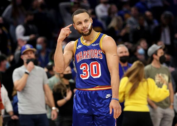 Curry, histórico: el primero con 3.000 triples en la NBA - Básquetbol - ABC Color